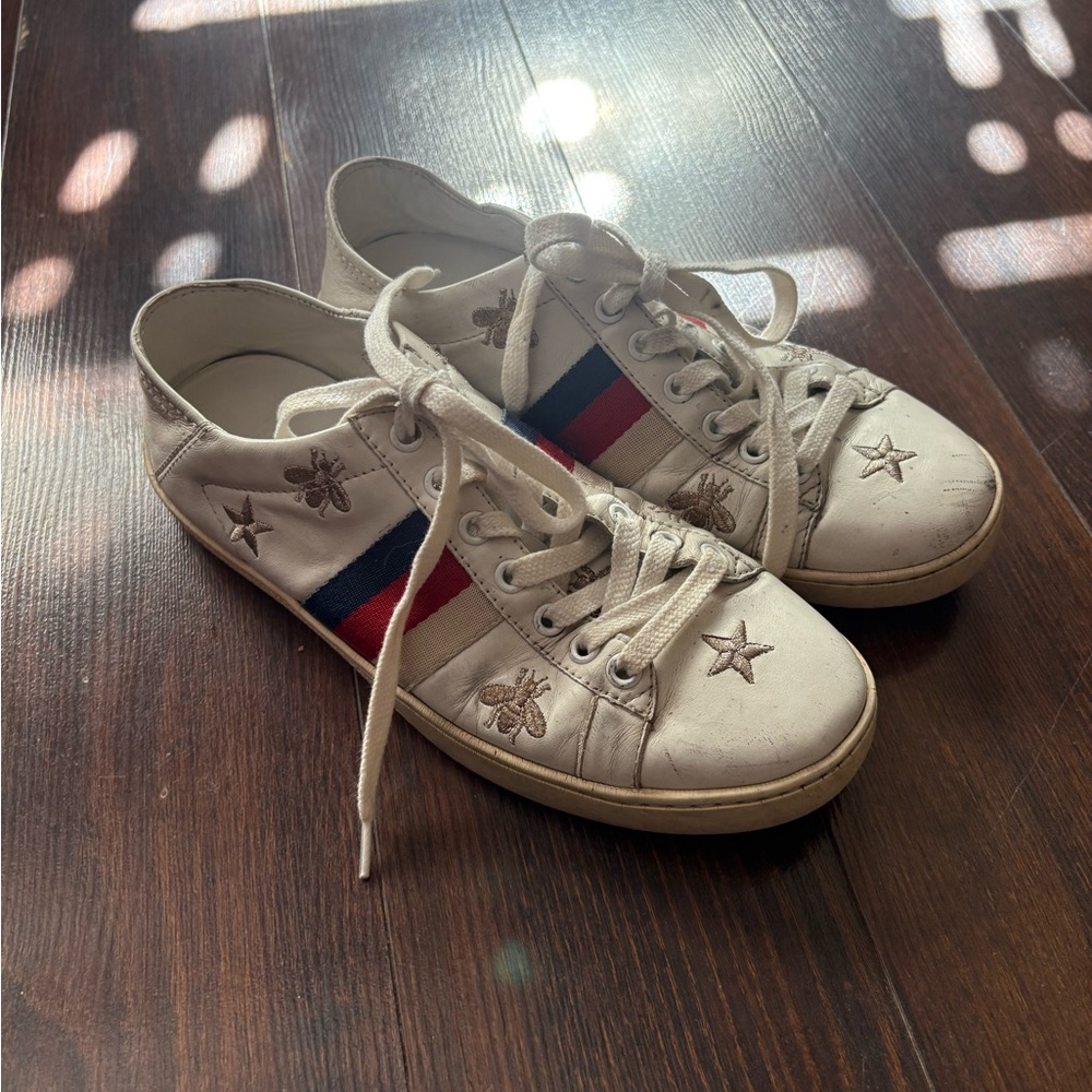 Women’s Gucci Bees and Stars sneakers size 8